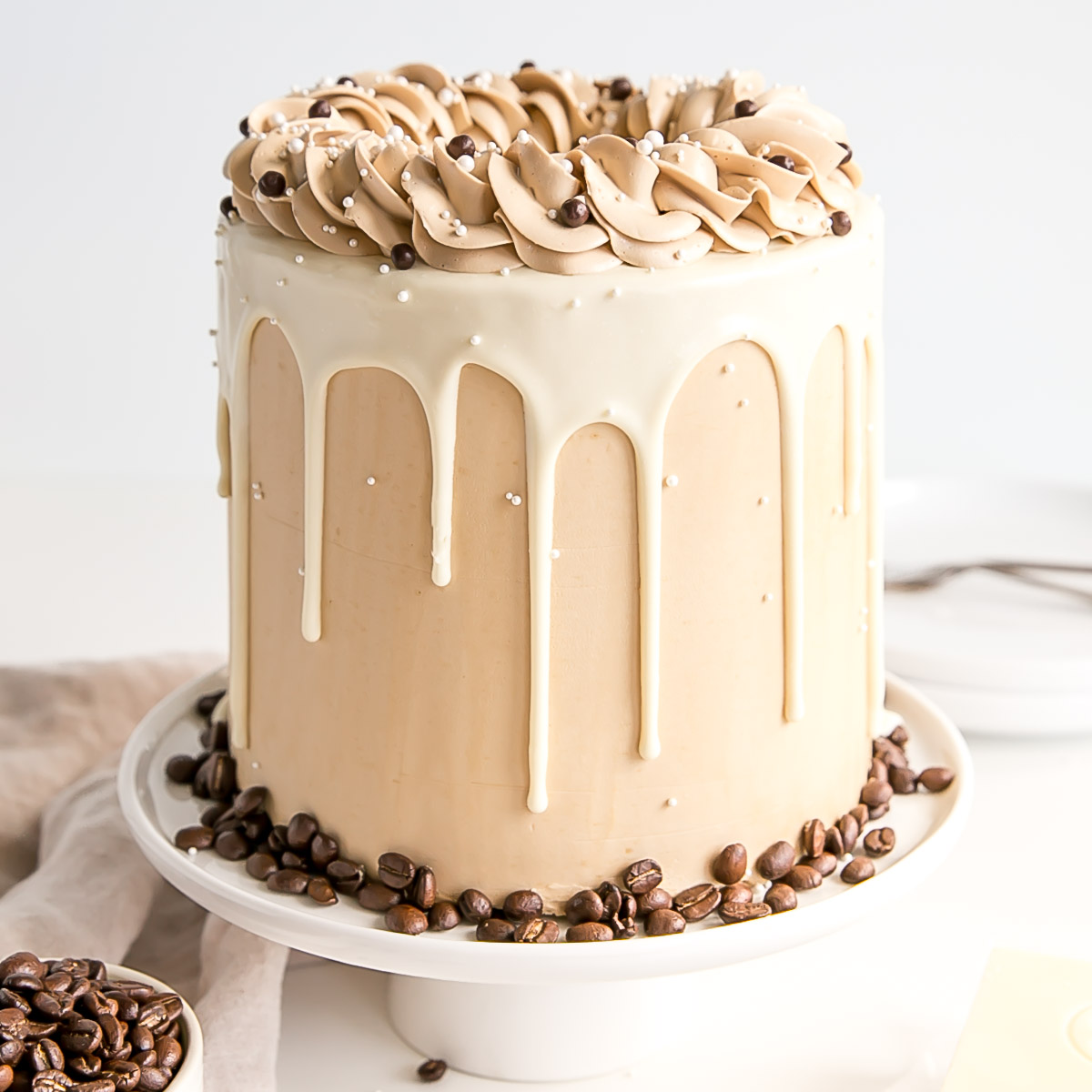 white-chocolate-mocha-cake-thumb-2
